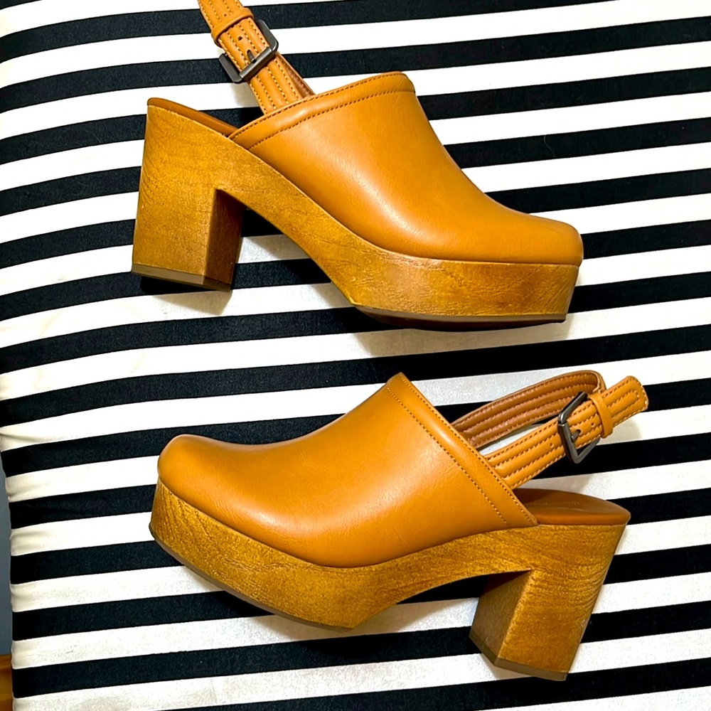 Clogs